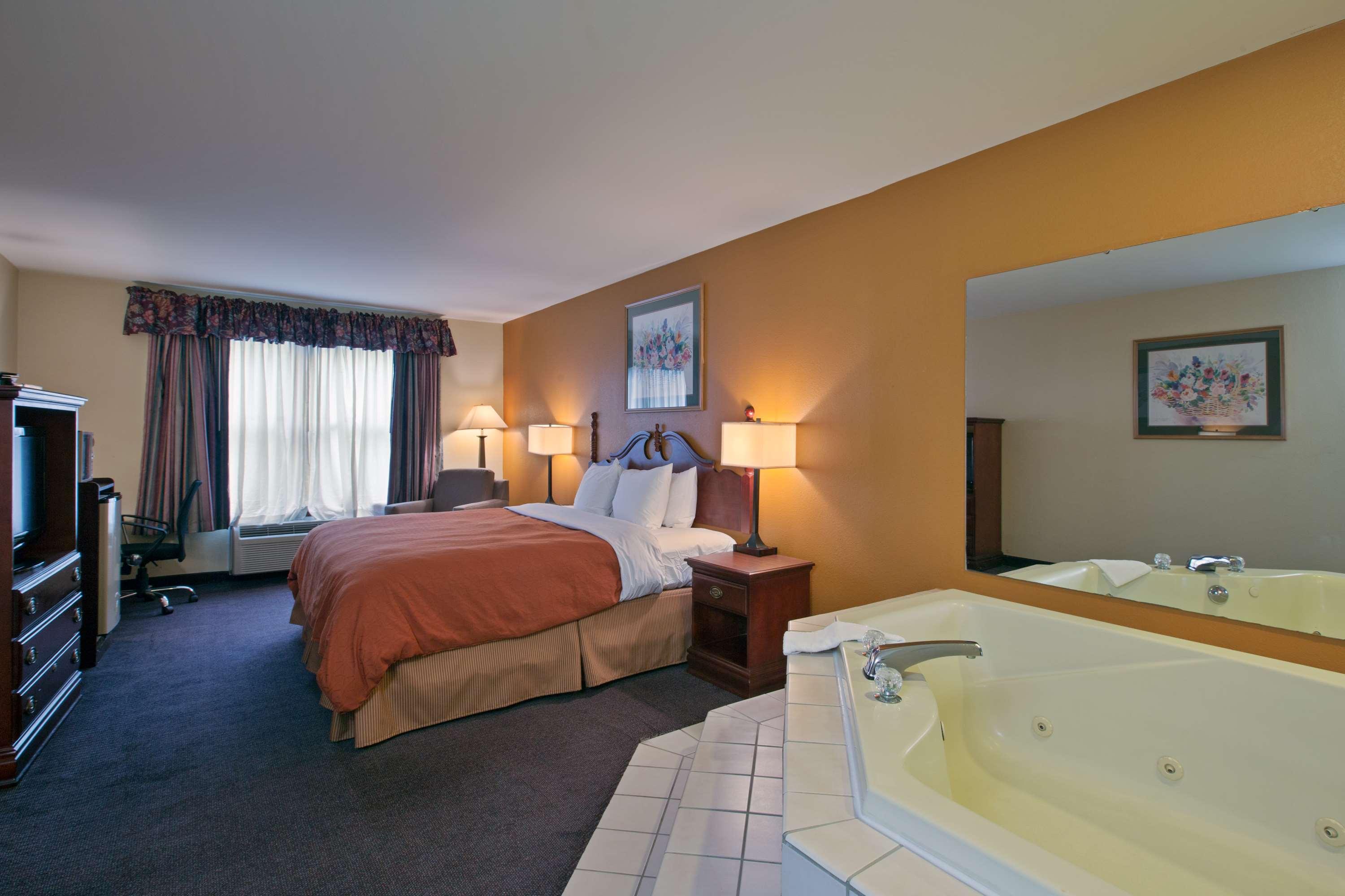 Country Inn & Suites By Radisson, Richmond I-95 South, Va Bellwood ภายนอก รูปภาพ