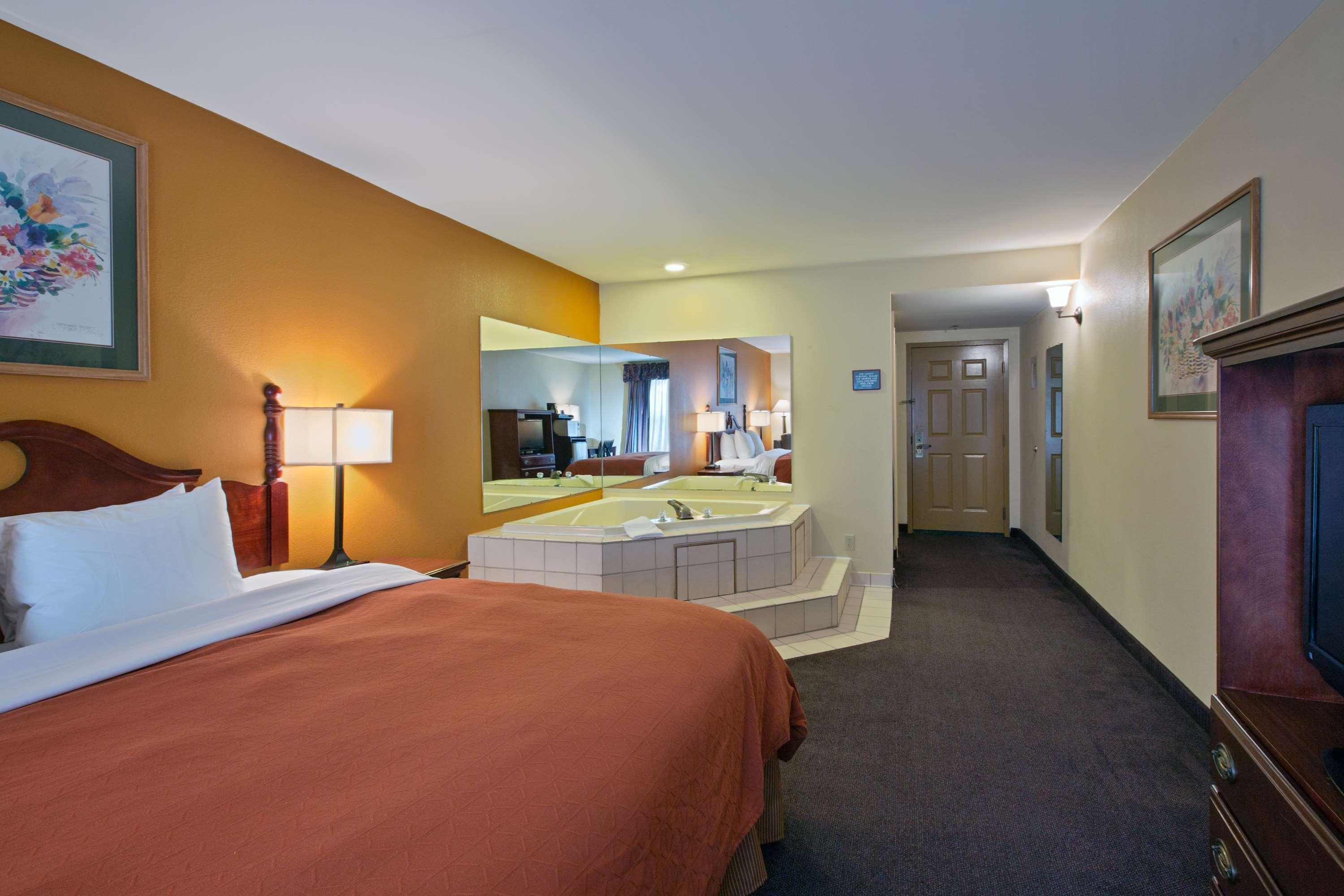 Country Inn & Suites By Radisson, Richmond I-95 South, Va Bellwood ภายนอก รูปภาพ