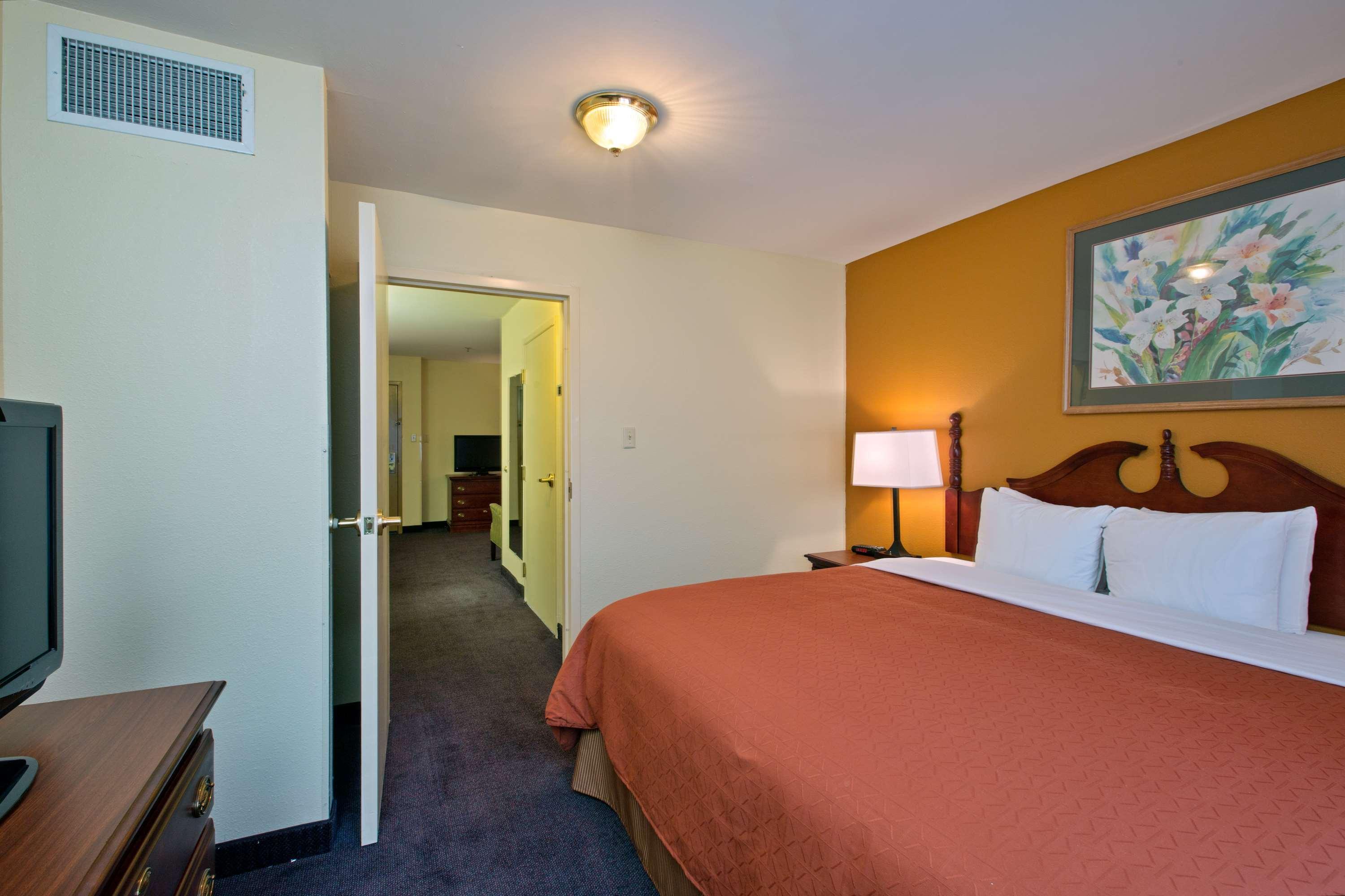 Country Inn & Suites By Radisson, Richmond I-95 South, Va Bellwood ภายนอก รูปภาพ
